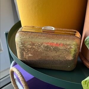 Elegant Gold Sequin Evening Clutch